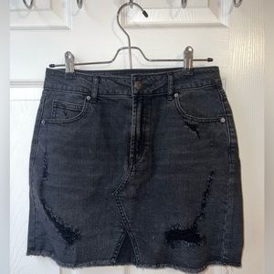 NWOT high rise denim mini skirt black size 4 - true to size - Wild Fable